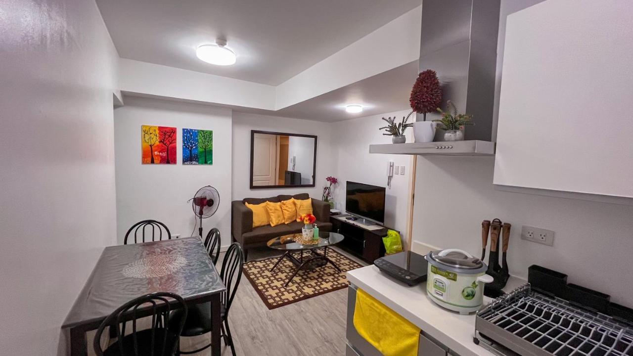 Azure Urban Resort Maui Unit Манила Экстерьер фото